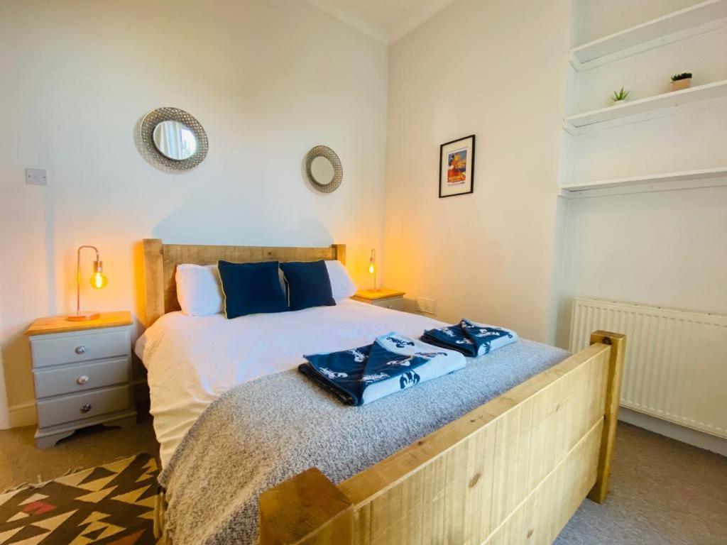 Unique Sea View Apartment Хейстингс Екстериор снимка