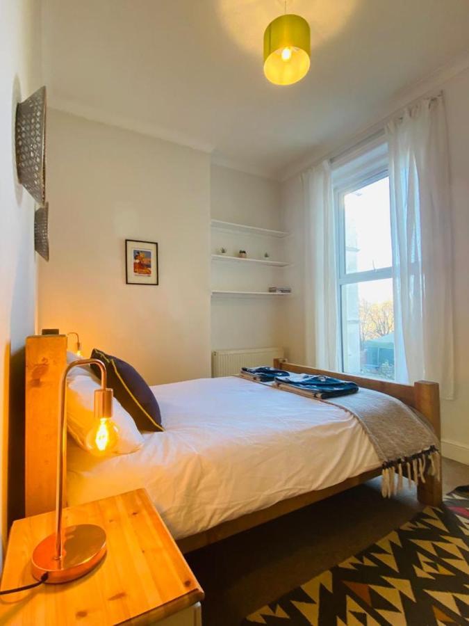 Unique Sea View Apartment Хейстингс Екстериор снимка