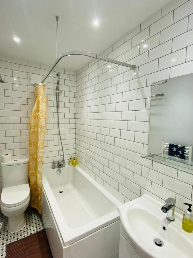 Unique Sea View Apartment Хейстингс Екстериор снимка