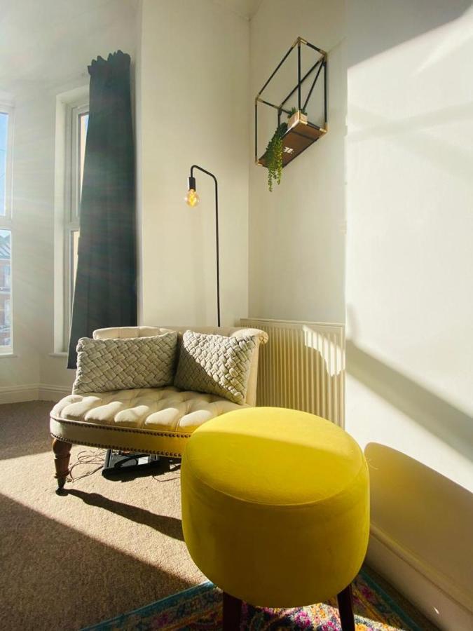 Unique Sea View Apartment Хейстингс Екстериор снимка